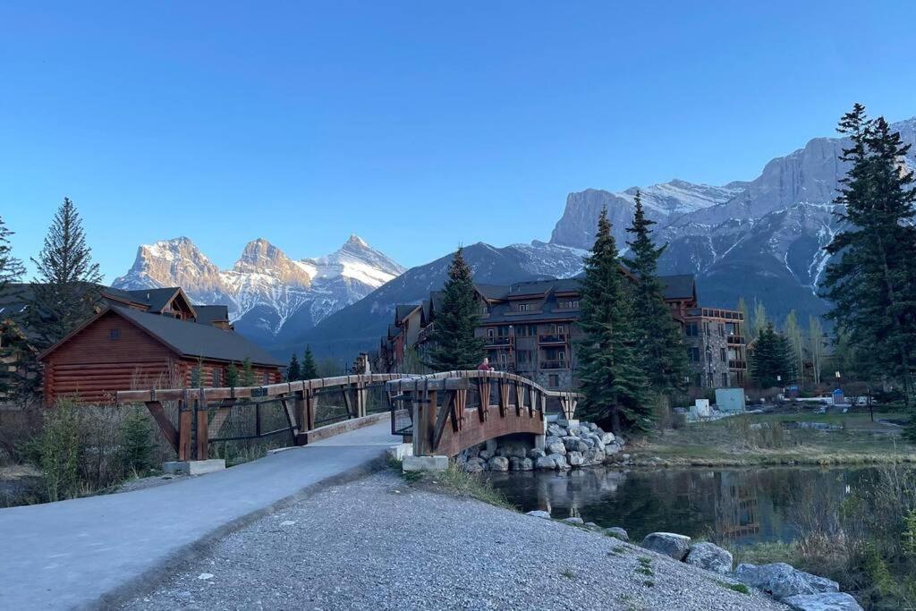 Unit #204 Cozy Mountain View 2Br In Canmore Downtown Dış mekan fotoğraf