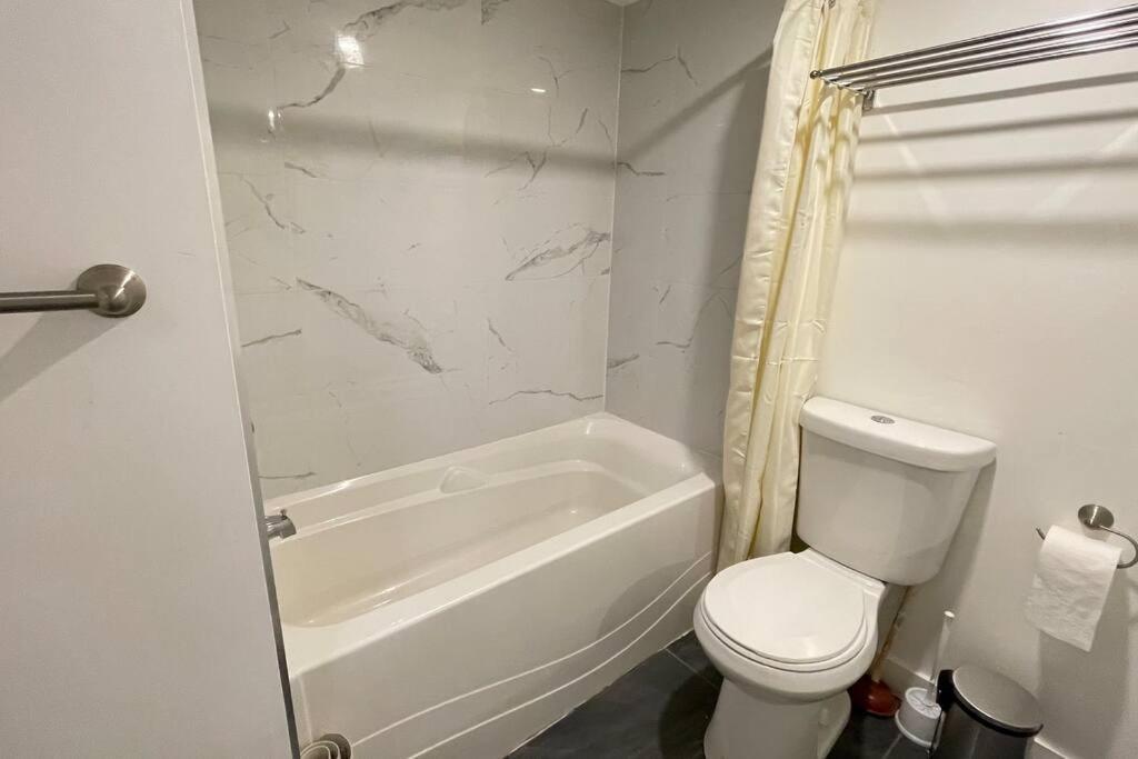 Unit #204 Cozy Mountain View 2Br In Canmore Downtown Dış mekan fotoğraf